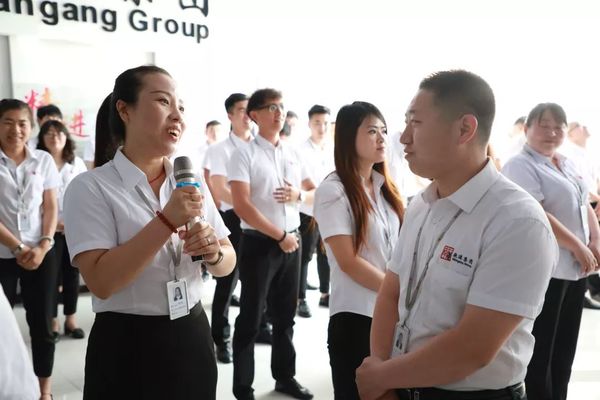 生日會(huì)現(xiàn)場(chǎng)訪談互動(dòng) 生日會(huì)現(xiàn)場(chǎng)訪談互動(dòng)