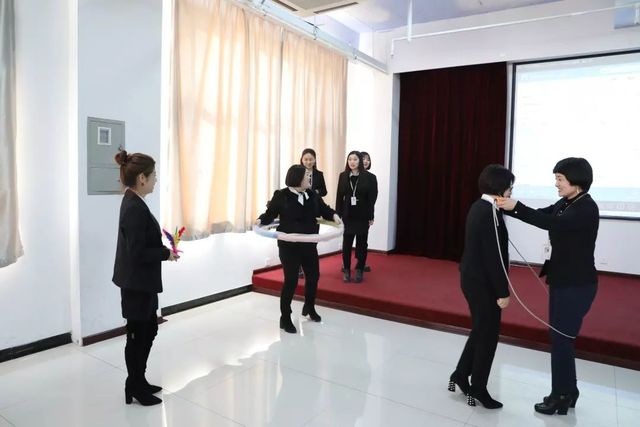 乾港生日會(huì) 乾港生日會(huì)